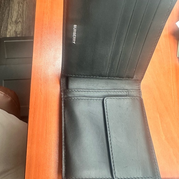 Burberry Men's Wallet - Navy and Red - Picture 4 of 11